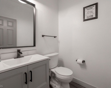 3190 E Eldorado Lane - Photo Thumbnail 20