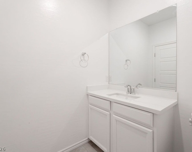 6822 Greensmen Avenue - Photo Thumbnail 8