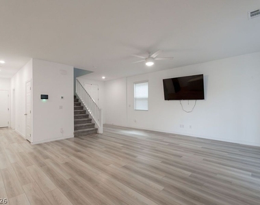 6822 Greensmen Avenue - Photo Thumbnail 43
