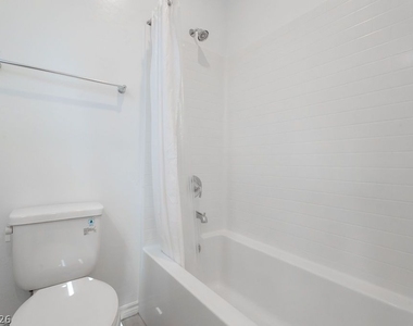 6822 Greensmen Avenue - Photo Thumbnail 33