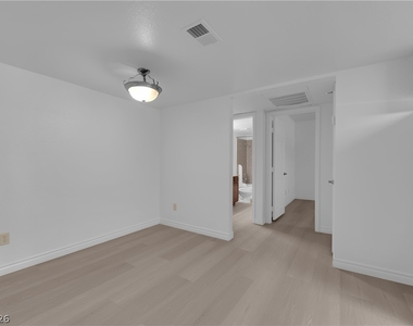 4921 Indian River Drive - Photo Thumbnail 3