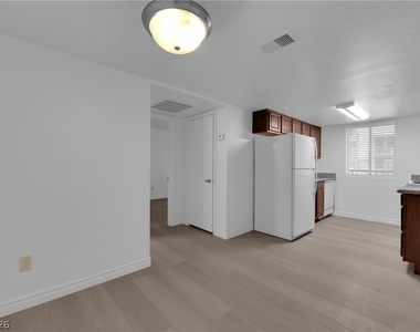 4921 Indian River Drive - Photo Thumbnail 4