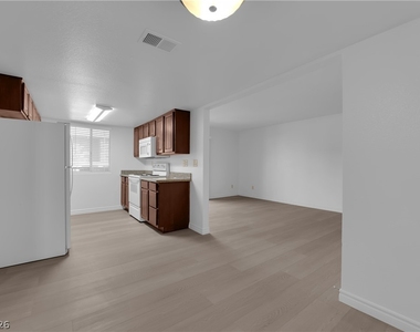 4921 Indian River Drive - Photo Thumbnail 5