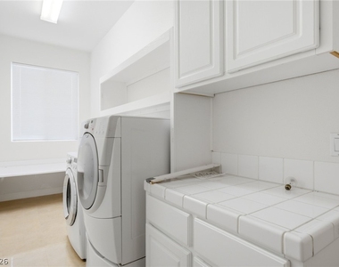 6540 Gossamer Fog Avenue - Photo Thumbnail 44