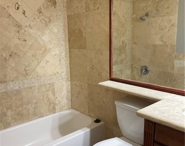 401 Tiger Lily Way - Photo Thumbnail 4
