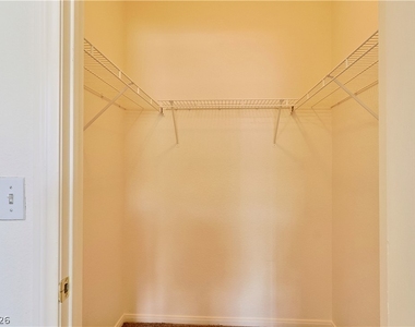 6955 N Durango Drive - Photo Thumbnail 13