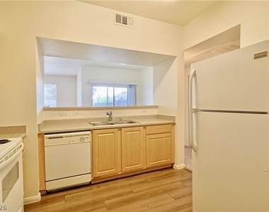 6955 N Durango Drive - Photo Thumbnail 7