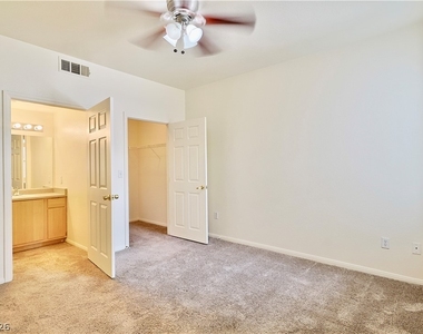 6955 N Durango Drive - Photo Thumbnail 12