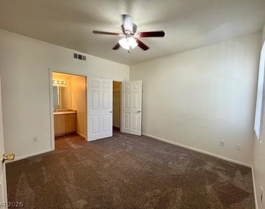 6955 N Durango Drive - Photo Thumbnail 17