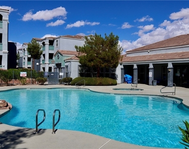 6955 N Durango Drive - Photo Thumbnail 19