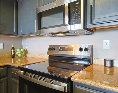 8600 W Charleston Boulevard - Photo Thumbnail 9