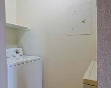 8600 W Charleston Boulevard - Photo Thumbnail 10
