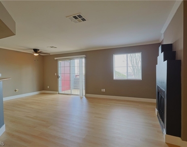 8600 W Charleston Boulevard - Photo Thumbnail 4