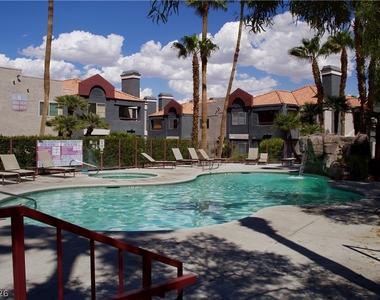 8600 W Charleston Boulevard - Photo Thumbnail 18