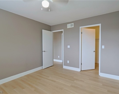 8600 W Charleston Boulevard - Photo Thumbnail 15