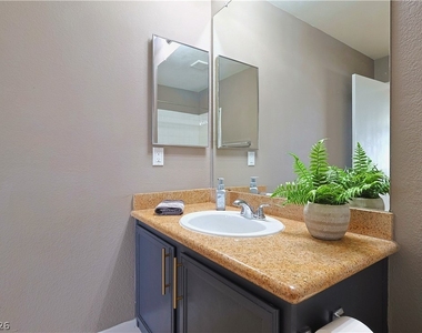 8600 W Charleston Boulevard - Photo Thumbnail 13