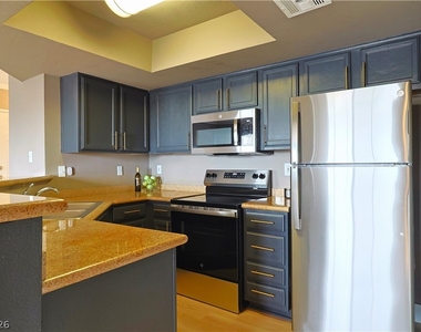 8600 W Charleston Boulevard - Photo Thumbnail 7
