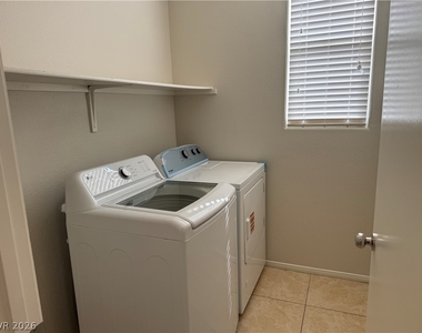 9071 Iron Crow Avenue - Photo Thumbnail 8