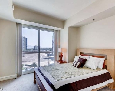 2700 Las Vegas Boulevard - Photo Thumbnail 9