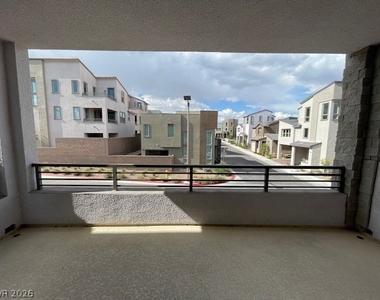 11557 Earth Stone Avenue - Photo Thumbnail 15