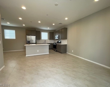 11557 Earth Stone Avenue - Photo Thumbnail 9