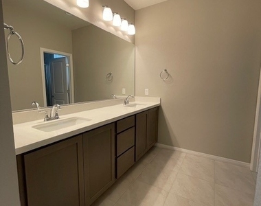 11557 Earth Stone Avenue - Photo Thumbnail 19
