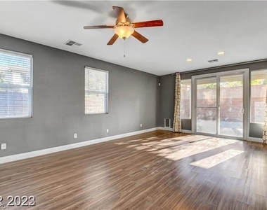 7725 Donner Peak Street - Photo Thumbnail 4