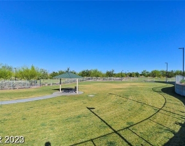 7725 Donner Peak Street - Photo Thumbnail 30