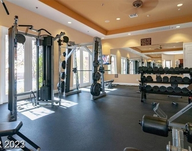 7725 Donner Peak Street - Photo Thumbnail 35