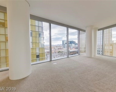3726 Las Vegas Boulevard - Photo Thumbnail 16