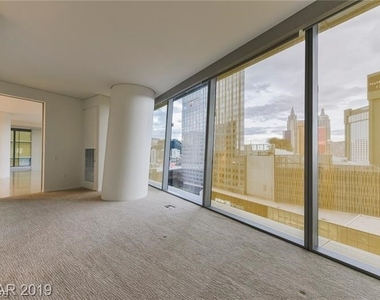 3726 Las Vegas Boulevard - Photo Thumbnail 17