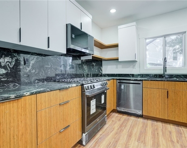 162 Merchants Road - Photo Thumbnail 21