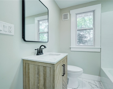 162 Merchants Road - Photo Thumbnail 33