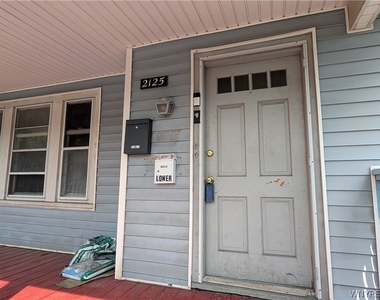 2125 Niagara (lower) Street - Photo Thumbnail 2