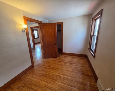 490 S Ogden Street - Photo Thumbnail 5