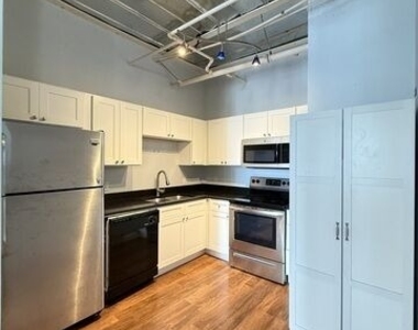 20 Marietta Street Nw - Photo Thumbnail 2