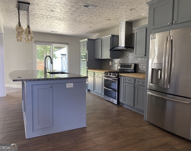 900 Harbins View Drive - Photo Thumbnail 34