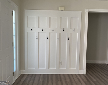 900 Harbins View Drive - Photo Thumbnail 30