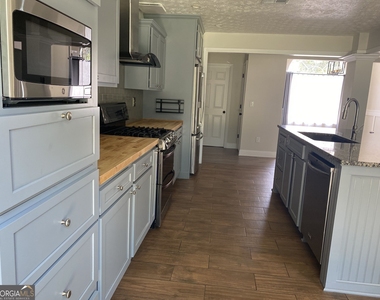 900 Harbins View Drive - Photo Thumbnail 35