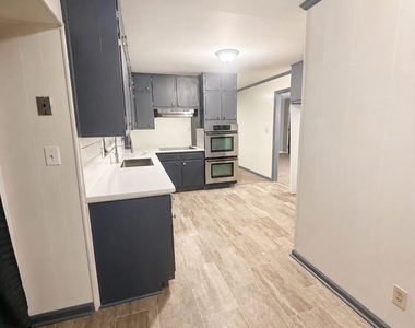 4442 Mark Anthony Court - Photo Thumbnail 2