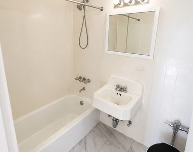 270 Clarkson Avenue - Photo Thumbnail 4