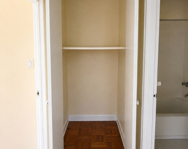 270 Clarkson Avenue - Photo Thumbnail 5