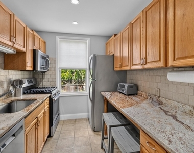 28 Fairview Avenue - Photo Thumbnail 10