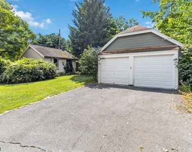 28 Fairview Avenue - Photo Thumbnail 17