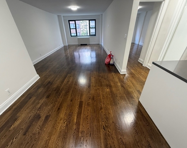 405 East 56th Street - Photo Thumbnail 9