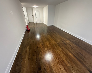 405 East 56th Street - Photo Thumbnail 7