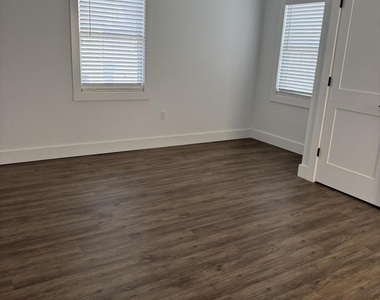 237 Mechanic Street - Photo Thumbnail 22