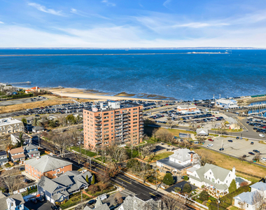 10 Ocean Boulevard - Photo Thumbnail 15