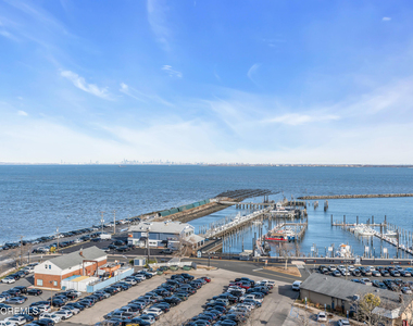 10 Ocean Boulevard - Photo Thumbnail 18