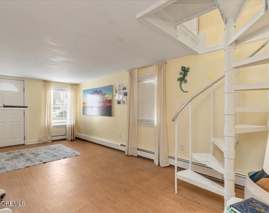 109 Poole Avenue - Photo Thumbnail 11